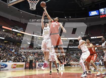 Thumbnail 2 in Bishop Montgomery vs. Mater Dei (CIF-SS Open Final) photogallery.