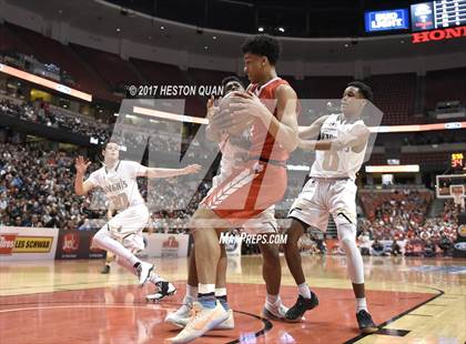 Thumbnail 3 in Bishop Montgomery vs. Mater Dei (CIF-SS Open Final) photogallery.