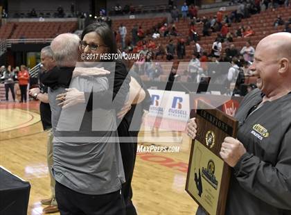 Thumbnail 1 in Bishop Montgomery vs. Mater Dei (CIF-SS Open Final) photogallery.