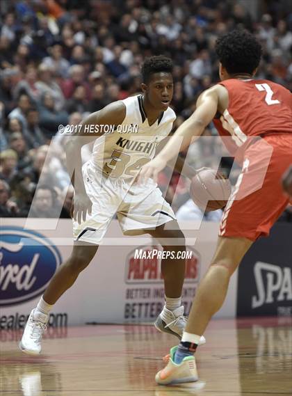 Thumbnail 2 in Bishop Montgomery vs. Mater Dei (CIF-SS Open Final) photogallery.