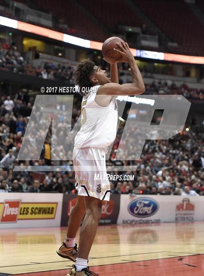 Thumbnail 3 in Bishop Montgomery vs. Mater Dei (CIF-SS Open Final) photogallery.