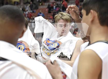 Thumbnail 3 in Bishop Montgomery vs. Mater Dei (CIF-SS Open Final) photogallery.