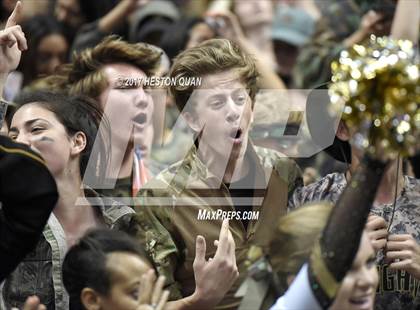 Thumbnail 2 in Bishop Montgomery vs. Mater Dei (CIF-SS Open Final) photogallery.