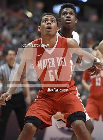 Thumbnail 3 in Bishop Montgomery vs. Mater Dei (CIF-SS Open Final) photogallery.