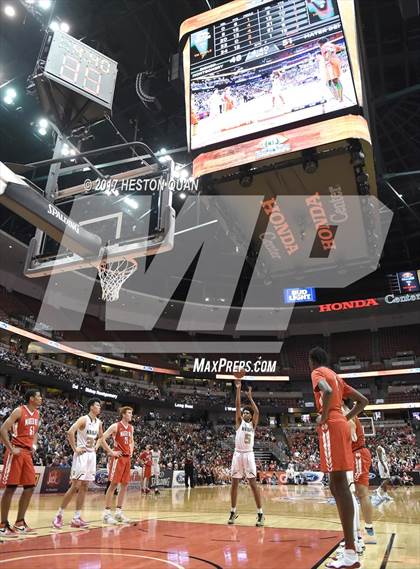 Thumbnail 2 in Bishop Montgomery vs. Mater Dei (CIF-SS Open Final) photogallery.