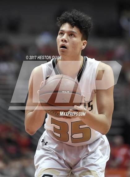 Thumbnail 2 in Bishop Montgomery vs. Mater Dei (CIF-SS Open Final) photogallery.