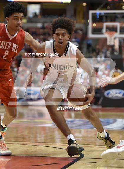 Thumbnail 1 in Bishop Montgomery vs. Mater Dei (CIF-SS Open Final) photogallery.