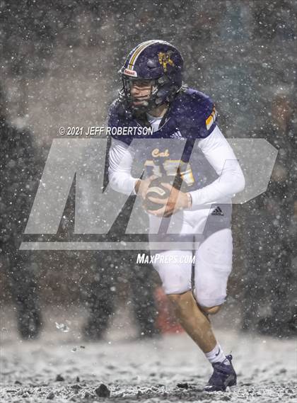 Thumbnail 2 in Traverse City Central vs. Caledonia photogallery.