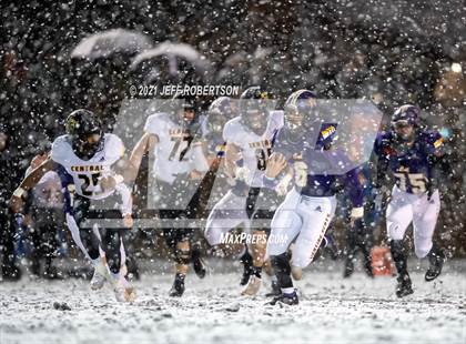 Thumbnail 2 in Traverse City Central vs. Caledonia photogallery.