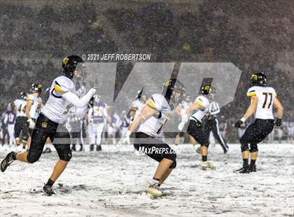 Thumbnail 2 in Traverse City Central vs. Caledonia photogallery.