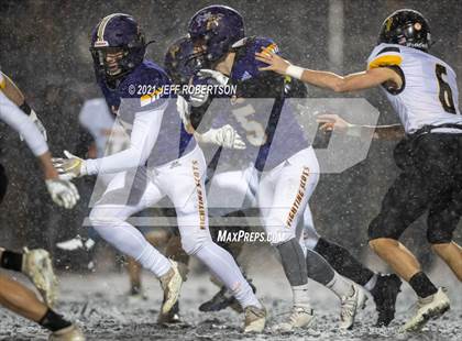 Thumbnail 2 in Traverse City Central vs. Caledonia photogallery.