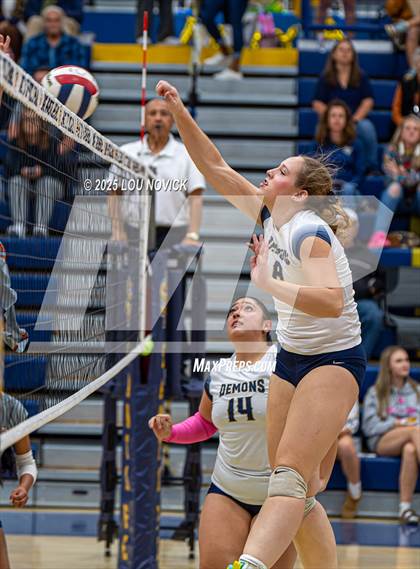 Thumbnail 2 in Eldorado @ Santa Fe photogallery.