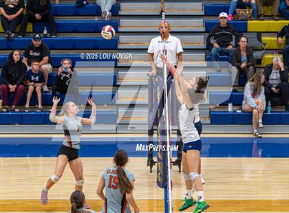 Thumbnail 2 in Eldorado @ Santa Fe photogallery.