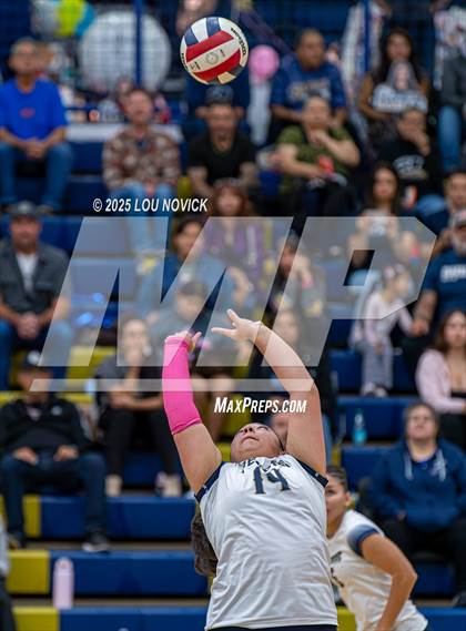 Thumbnail 2 in Eldorado @ Santa Fe photogallery.