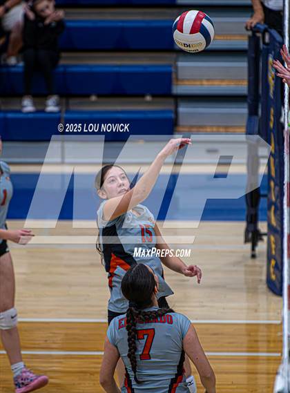 Thumbnail 2 in Eldorado @ Santa Fe photogallery.