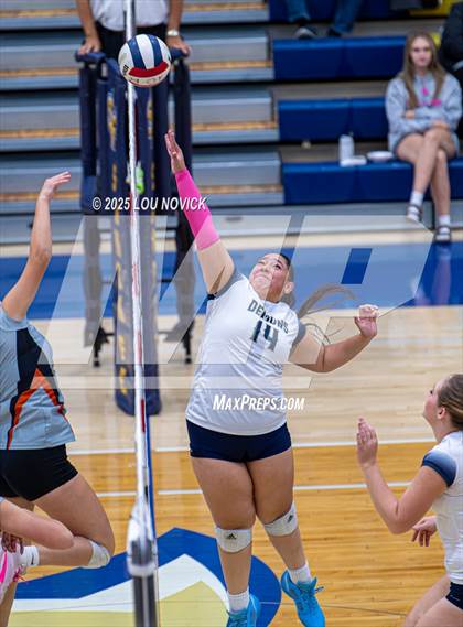 Thumbnail 2 in Eldorado @ Santa Fe photogallery.