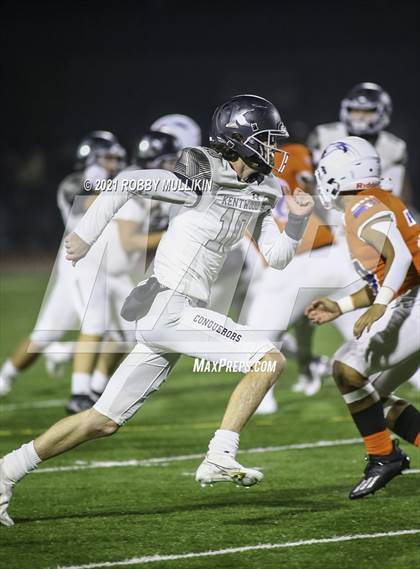 Thumbnail 2 in Kentwood @ Graham-Kapowsin (WIAA 4A Round 2 Playoff) photogallery.
