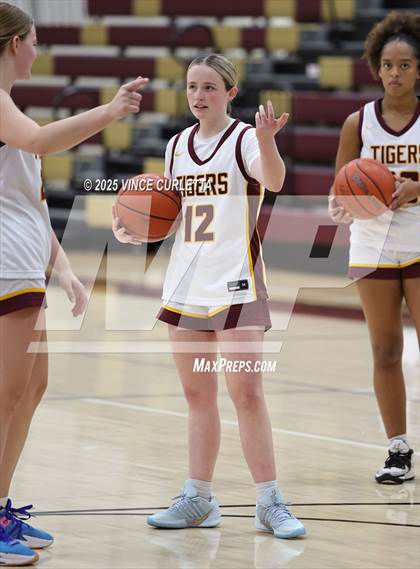 Thumbnail 1 in JV: Canyon @ Dripping Springs photogallery.