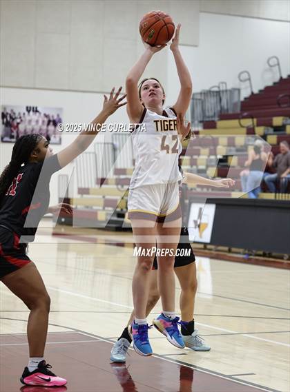 Thumbnail 2 in JV: Canyon @ Dripping Springs photogallery.