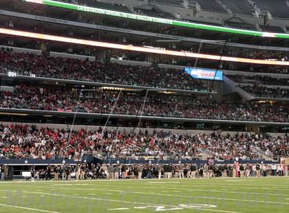 Thumbnail 2 in Allen vs. Pearland (UIL 5A Division 1 Final) photogallery.