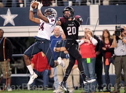 Thumbnail 2 in Allen vs. Pearland (UIL 5A Division 1 Final) photogallery.