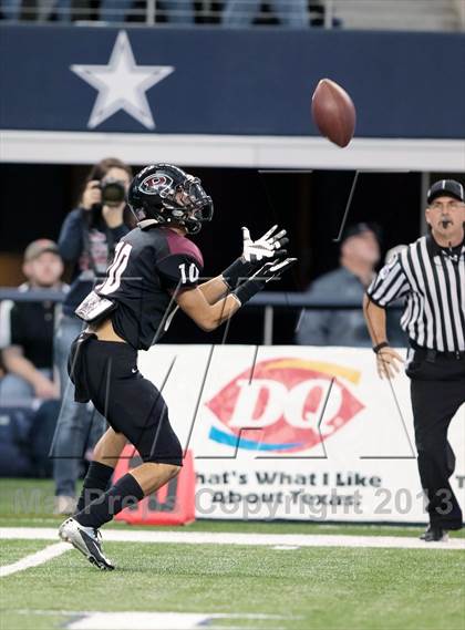 Thumbnail 3 in Allen vs. Pearland (UIL 5A Division 1 Final) photogallery.