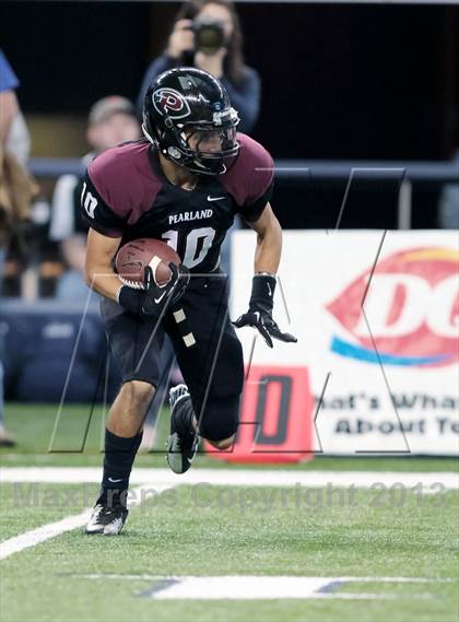 Thumbnail 1 in Allen vs. Pearland (UIL 5A Division 1 Final) photogallery.