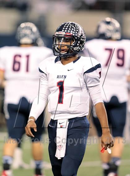 Thumbnail 1 in Allen vs. Pearland (UIL 5A Division 1 Final) photogallery.