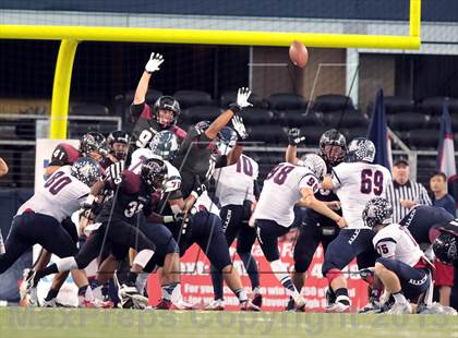 Thumbnail 3 in Allen vs. Pearland (UIL 5A Division 1 Final) photogallery.