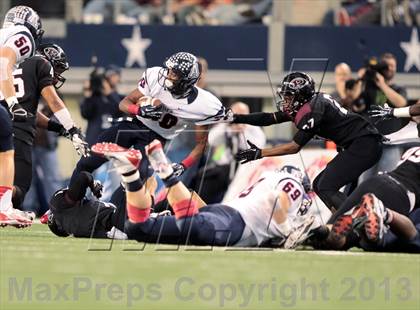Thumbnail 1 in Allen vs. Pearland (UIL 5A Division 1 Final) photogallery.