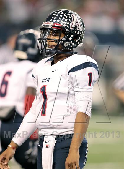 Thumbnail 2 in Allen vs. Pearland (UIL 5A Division 1 Final) photogallery.