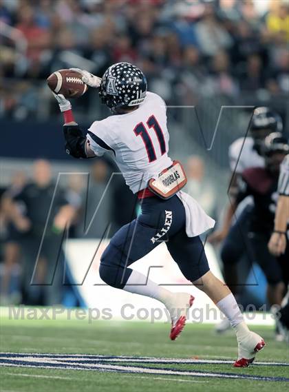 Thumbnail 2 in Allen vs. Pearland (UIL 5A Division 1 Final) photogallery.