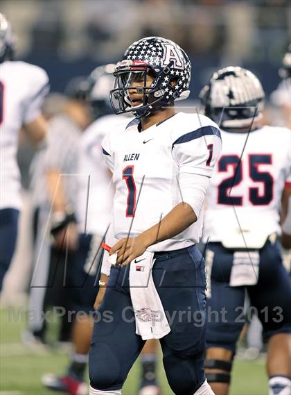 Thumbnail 3 in Allen vs. Pearland (UIL 5A Division 1 Final) photogallery.