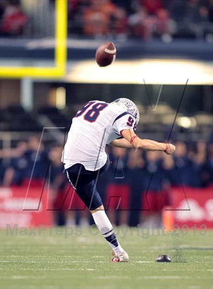 Thumbnail 3 in Allen vs. Pearland (UIL 5A Division 1 Final) photogallery.