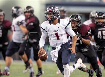 Thumbnail 2 in Allen vs. Pearland (UIL 5A Division 1 Final) photogallery.