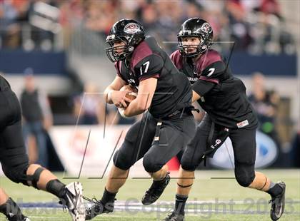 Thumbnail 2 in Allen vs. Pearland (UIL 5A Division 1 Final) photogallery.