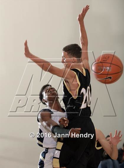 Thumbnail 1 in Desert Hot Springs vs. Cabrillo (MaxPreps Holiday Classic) photogallery.