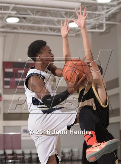 Thumbnail 1 in Desert Hot Springs vs. Cabrillo (MaxPreps Holiday Classic) photogallery.