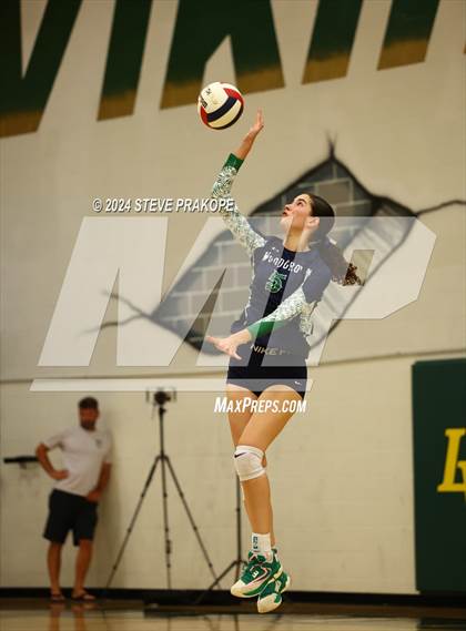 Thumbnail 1 in Woodgrove @ Loudoun Valley photogallery.