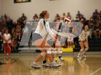 Thumbnail 2 in Woodgrove @ Loudoun Valley photogallery.