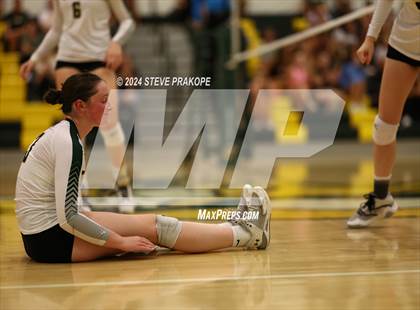 Thumbnail 2 in Woodgrove @ Loudoun Valley photogallery.