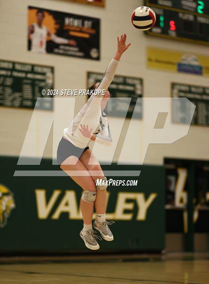 Thumbnail 3 in Woodgrove @ Loudoun Valley photogallery.