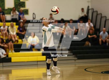 Thumbnail 1 in Woodgrove @ Loudoun Valley photogallery.