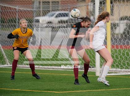 Thumbnail 2 in Lakeside vs Lincoln (WIAA 3A Consolation) photogallery.