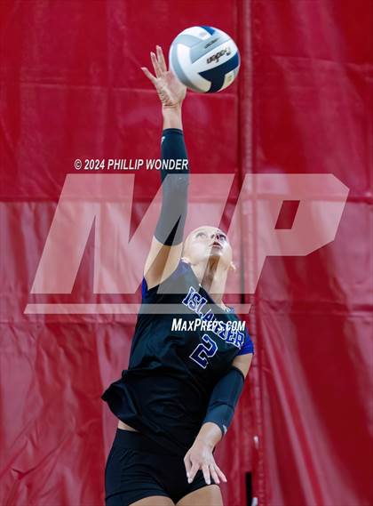 Thumbnail 3 in Omaha Westside vs. Grand Island photogallery.