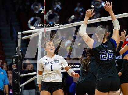 Thumbnail 2 in Omaha Westside vs. Grand Island photogallery.
