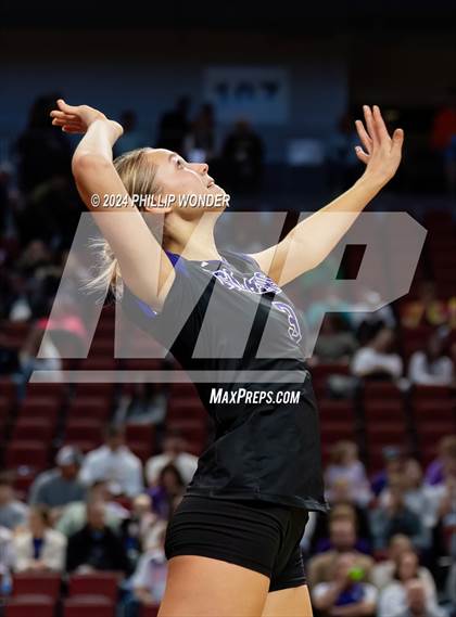 Thumbnail 3 in Omaha Westside vs. Grand Island photogallery.