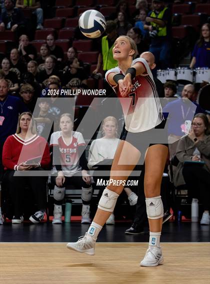 Thumbnail 2 in Omaha Westside vs. Grand Island photogallery.
