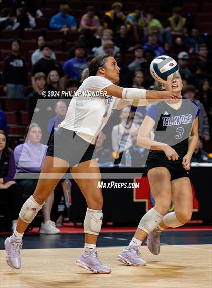 Thumbnail 1 in Omaha Westside vs. Grand Island photogallery.