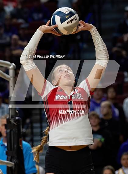 Thumbnail 2 in Omaha Westside vs. Grand Island photogallery.
